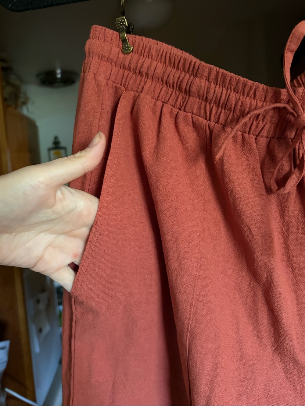 Women’s Drawstring Crop Pants in Rust - Picture 5 of 6